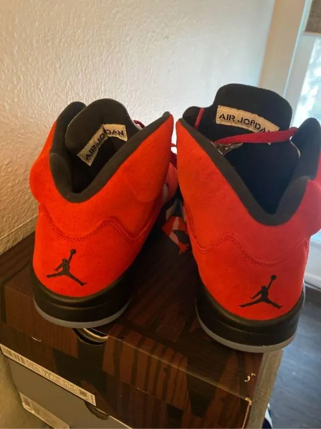 Nike Air Jordan Retro 5 "Raging Bull"