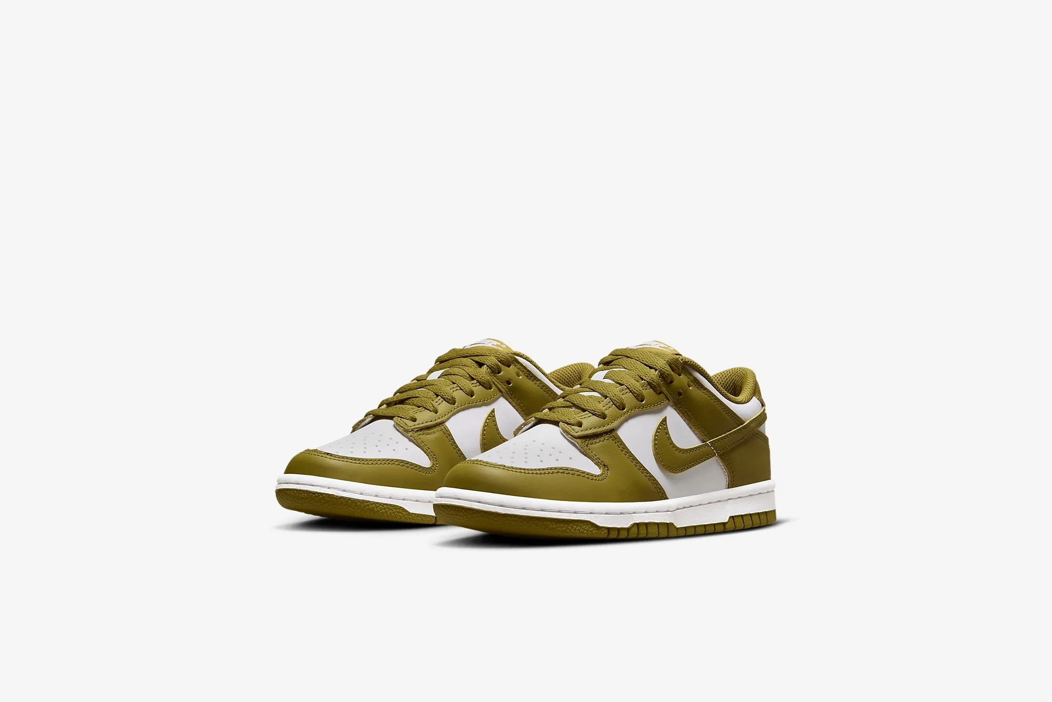 Nike Dunk Low GS - White / Pacific Moss