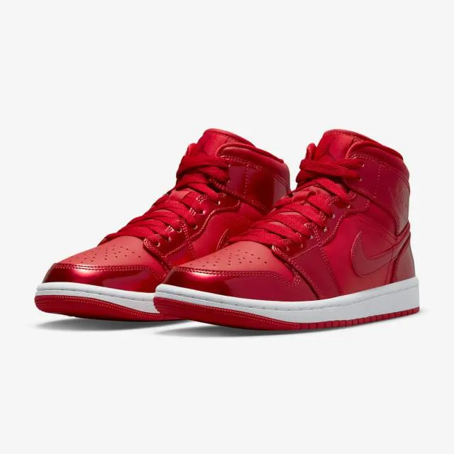 Nike Women's Air Jordan 1 Mid SE (University Red Pomegra...