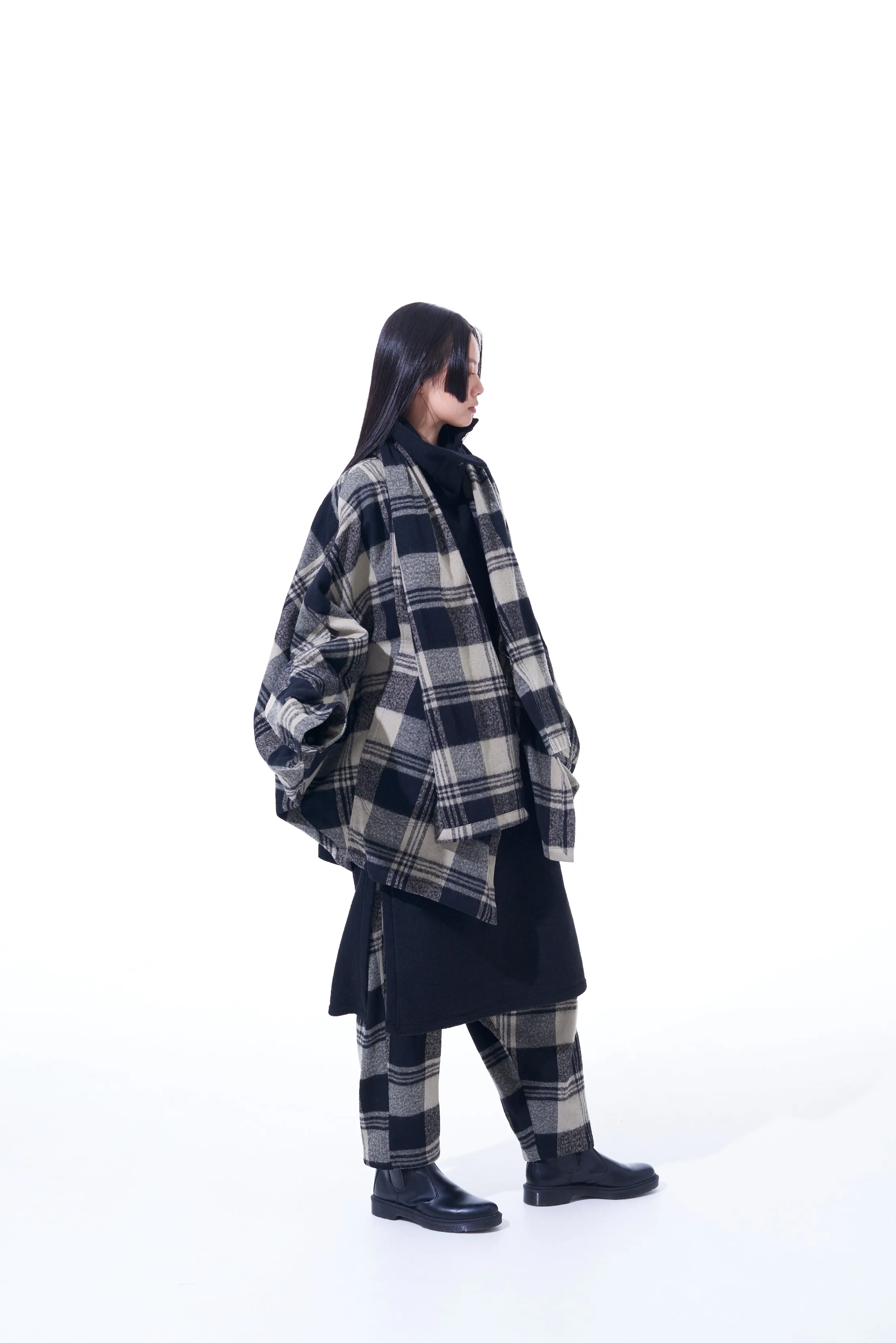 SHRUNKEN CHECK TWILL DOLMAN SLEEVE CARDIGAN WITH STOLE COLLAR