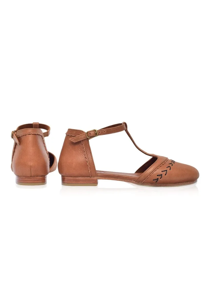 Wonderland T-strap Leather Flats in Vintage Camel